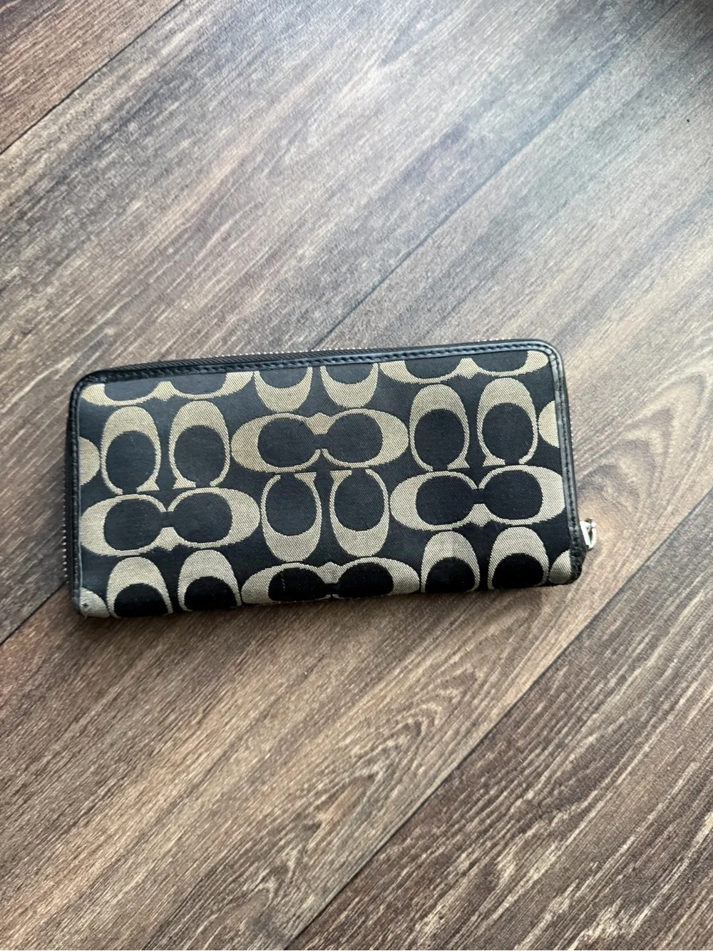 Coach Two-Tone Black and Khaki Signature Zip Wallet